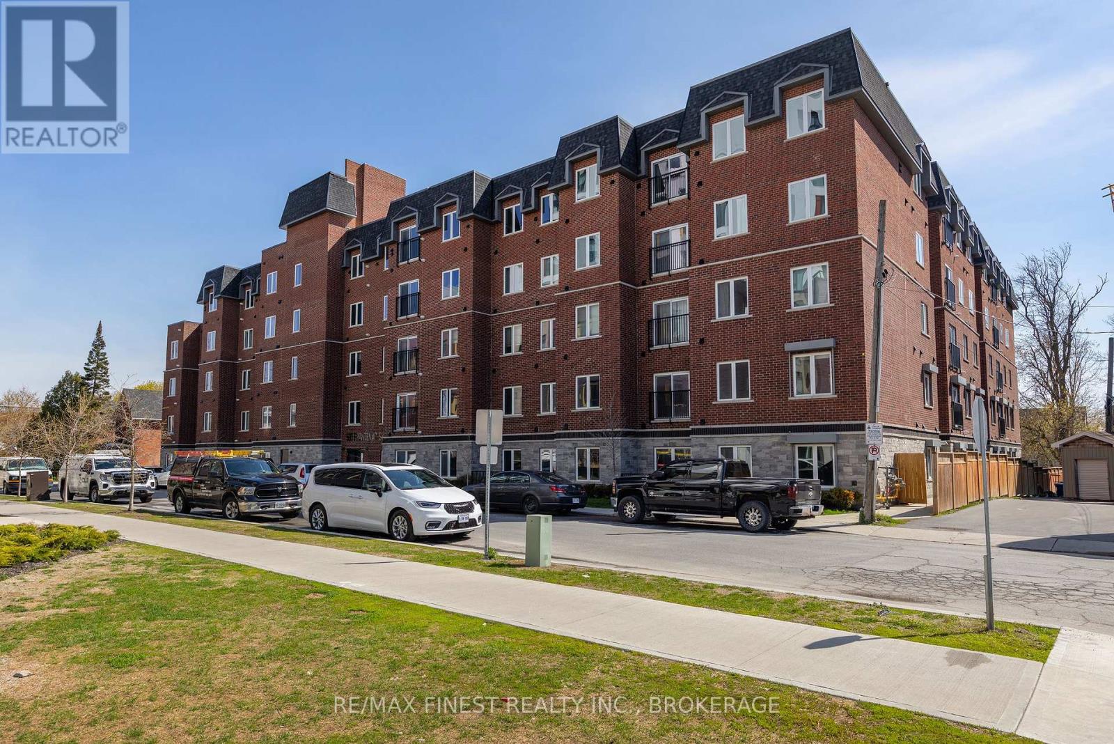 #308 501 FRONTENAC STREET - 1