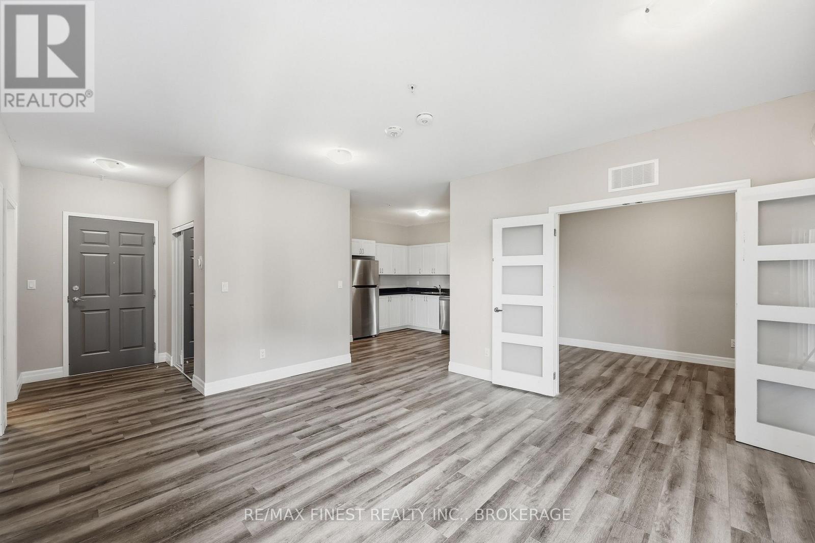 #308 501 FRONTENAC STREET - 27