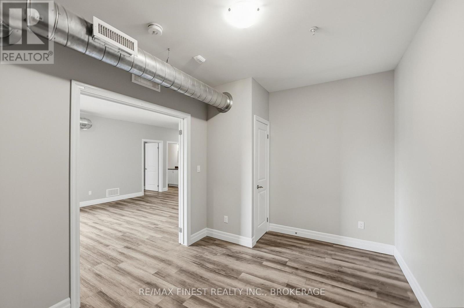 #308 501 FRONTENAC STREET - 33