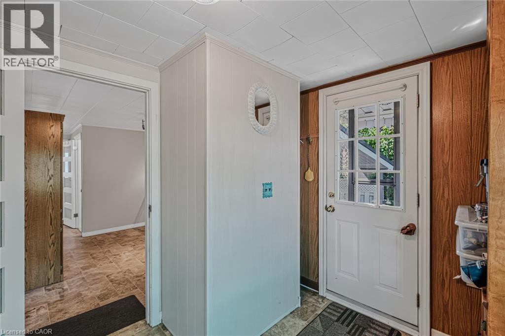 2-bedroom home for sale at 124 ORCHARD Avenue, Simcoe ON · photo 16 of 47