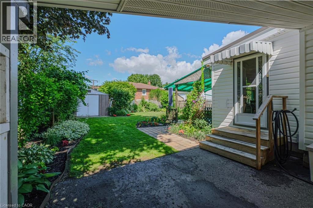 2-bedroom home for sale at 124 ORCHARD Avenue, Simcoe ON · photo 37 of 47