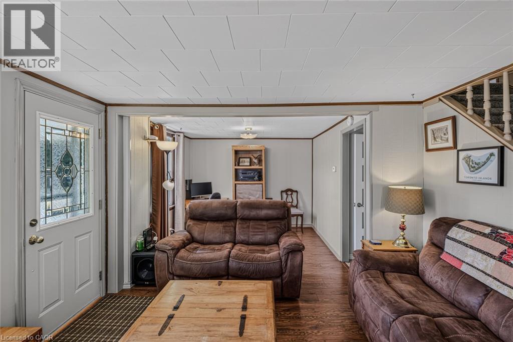 2-bedroom home for sale at 124 ORCHARD Avenue, Simcoe ON · photo 8 of 47