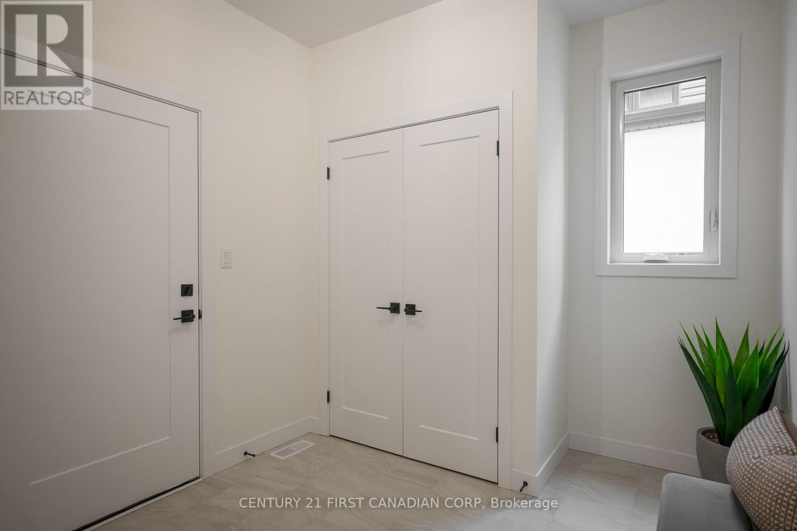 1378 SHIELDS PLACE - 20