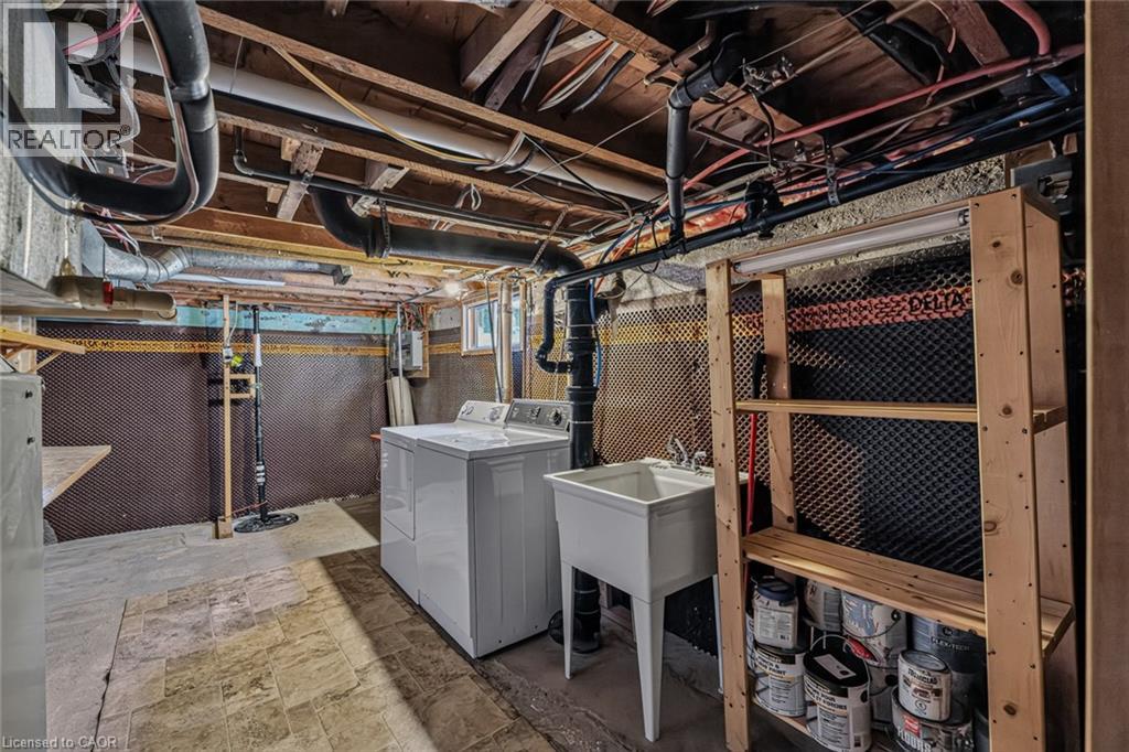 2-bedroom home for sale at 124 ORCHARD Avenue, Simcoe ON · photo 34 of 47