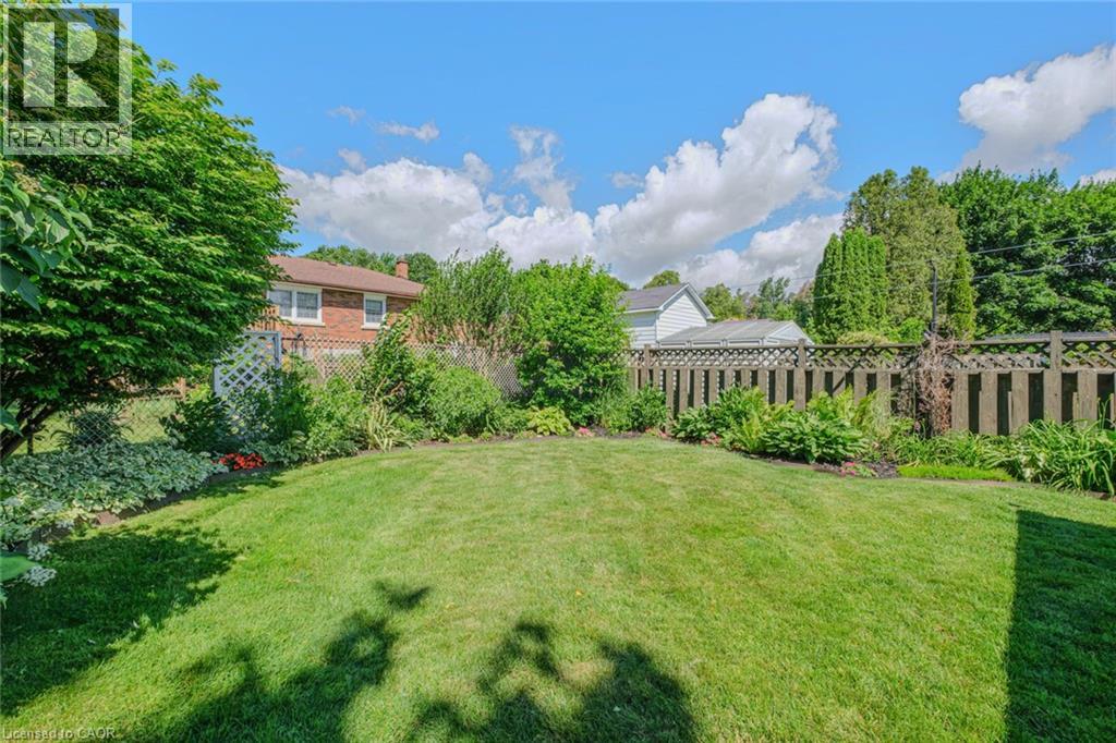 2-bedroom home for sale at 124 ORCHARD Avenue, Simcoe ON · photo 40 of 47