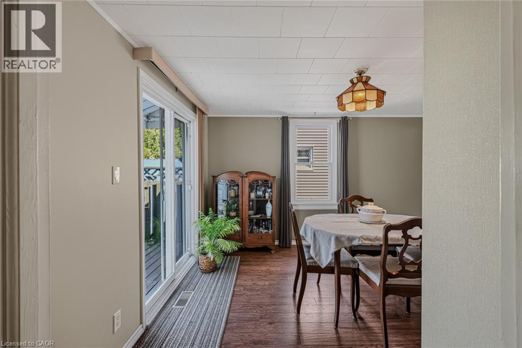 2-bedroom home for sale at 124 ORCHARD Avenue, Simcoe ON · photo 17 of 47