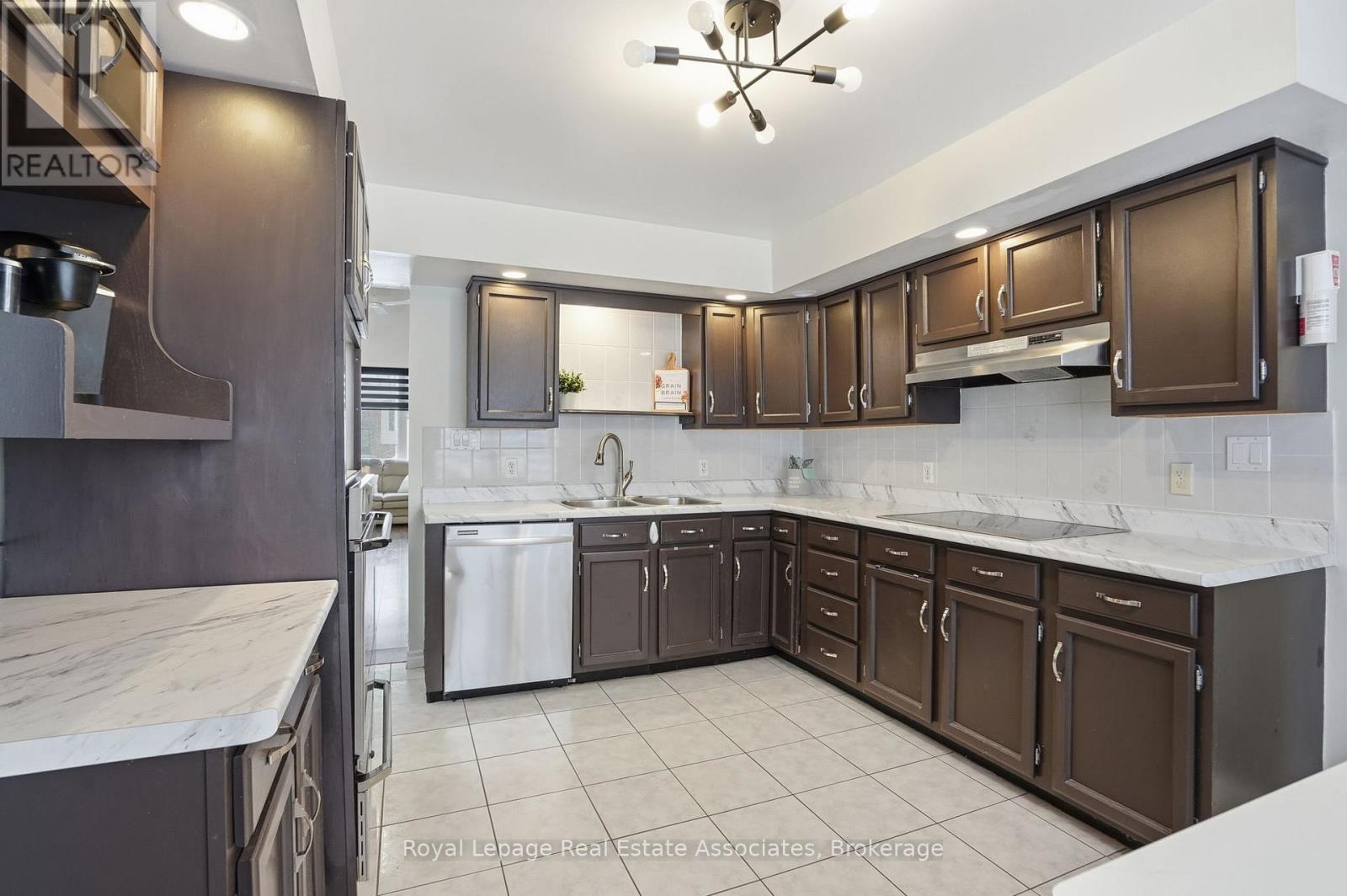 3132 EVADERE AVENUE - 19