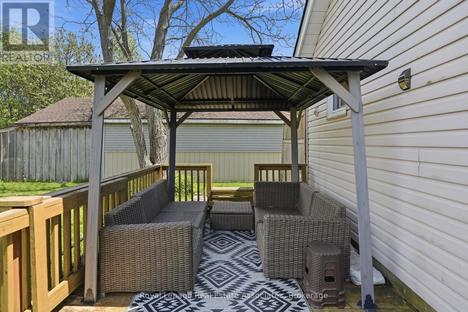 3132 EVADERE AVENUE - 31