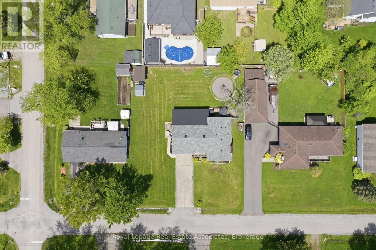3132 EVADERE AVENUE - 36