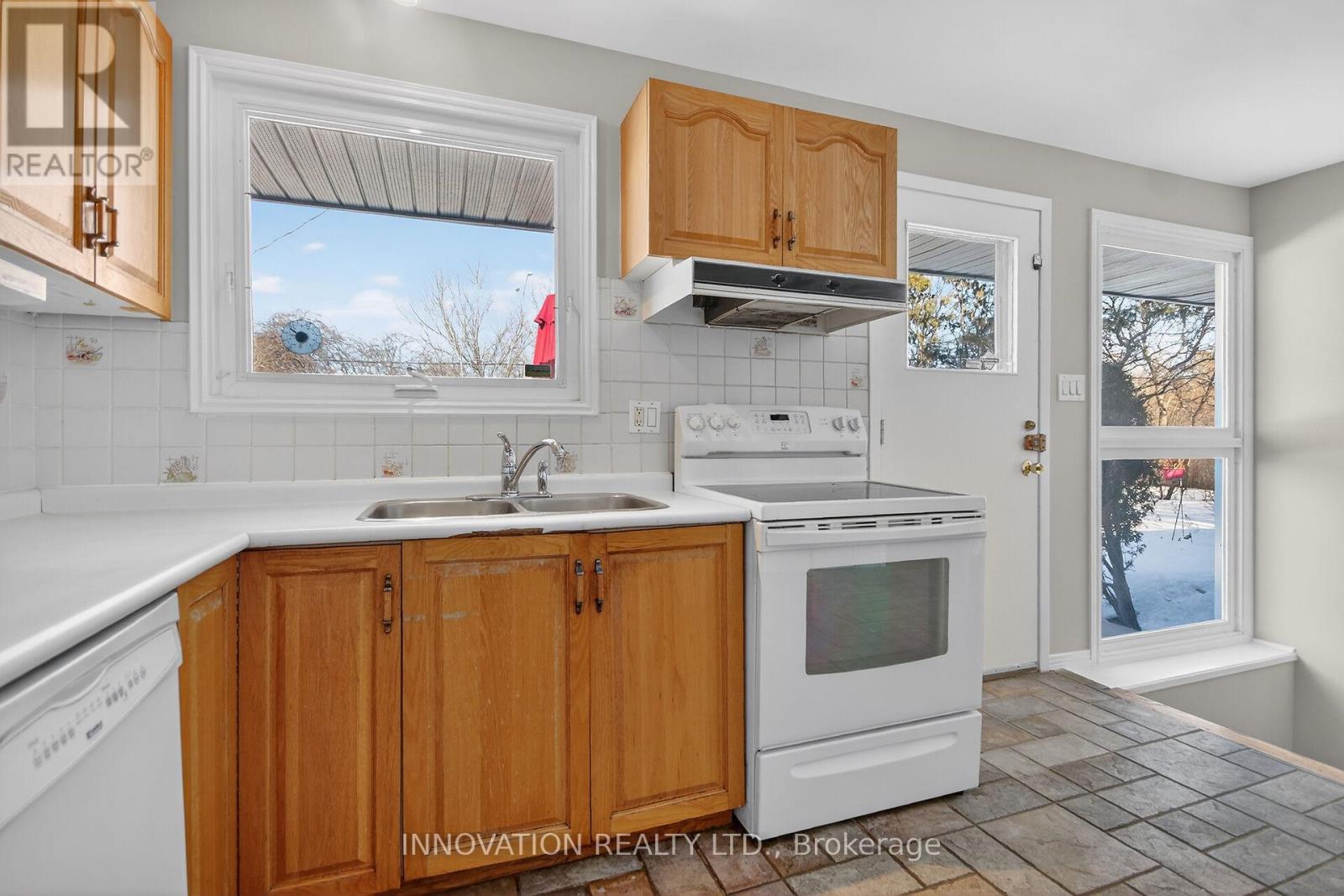 1951 GARFIELD AVENUE - 14