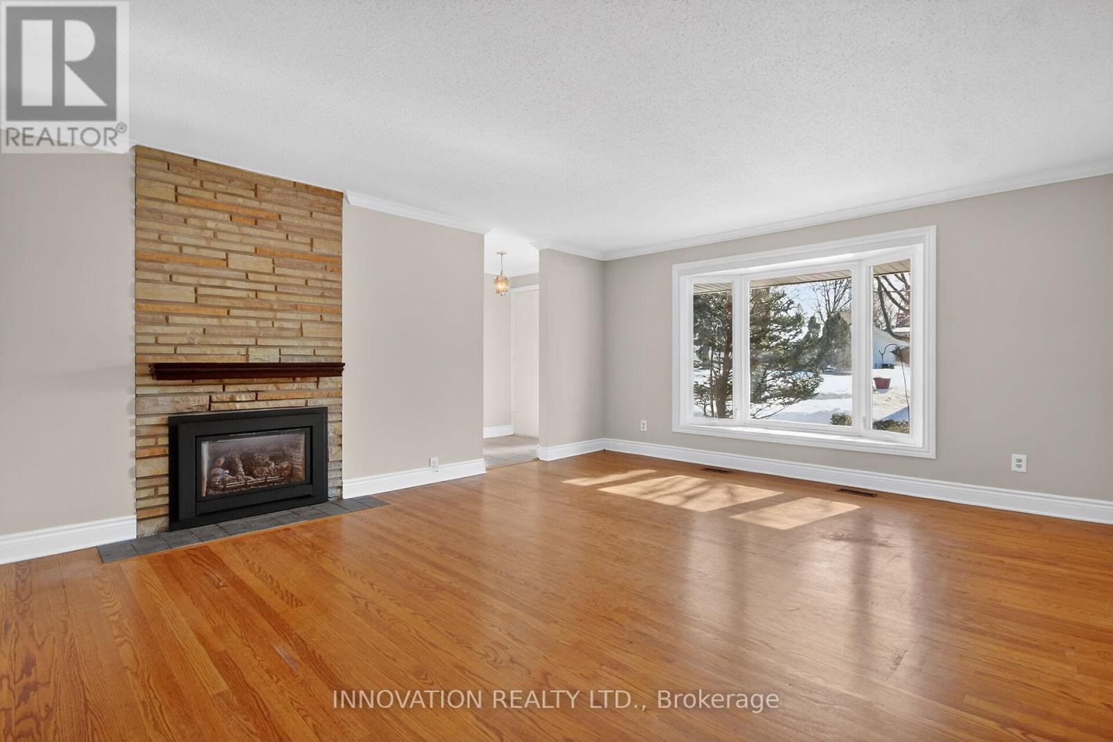 1951 GARFIELD AVENUE - 6