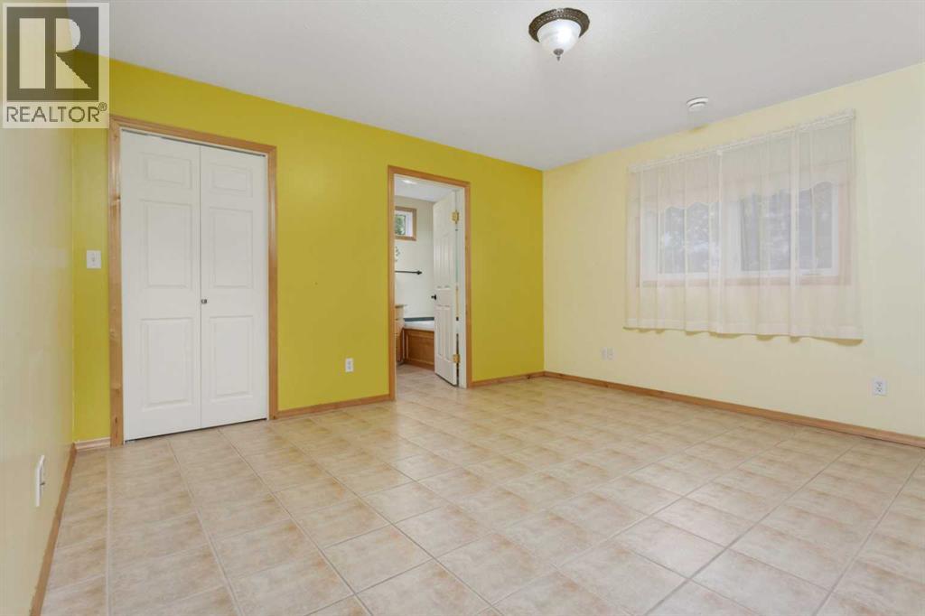 11, 14021 Highway 53 — photo 14