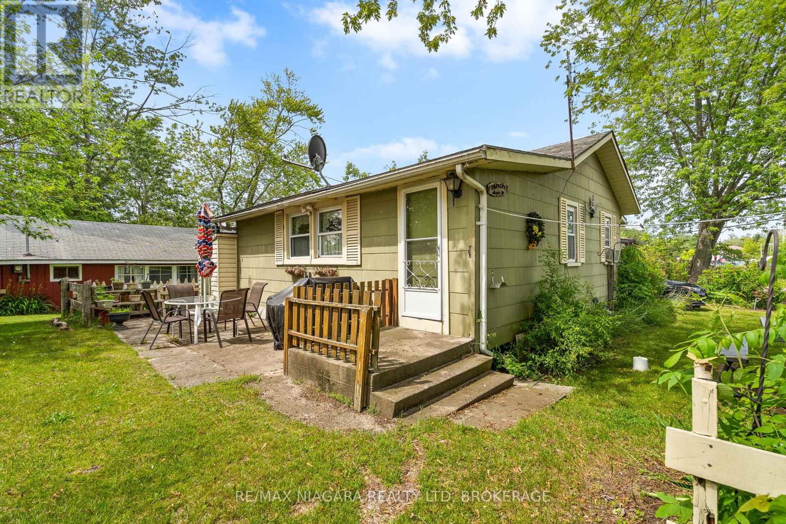 12211 LAKESHORE ROAD - 1