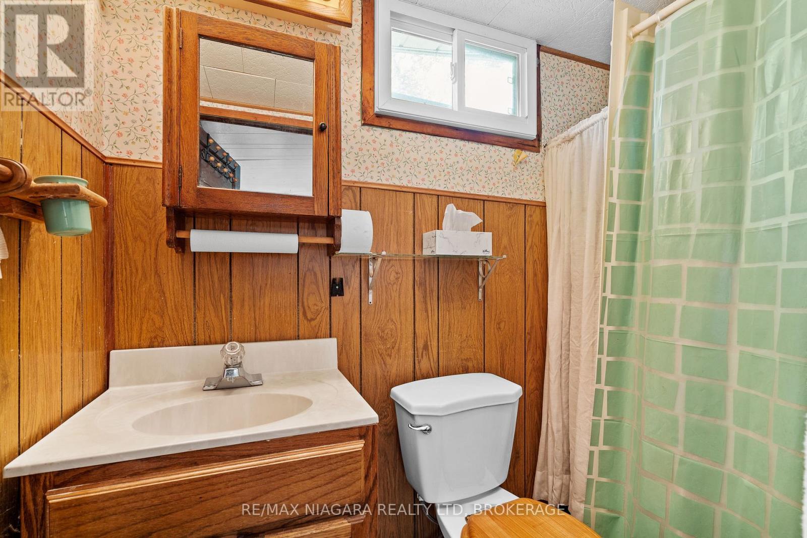 12211 LAKESHORE ROAD - 14