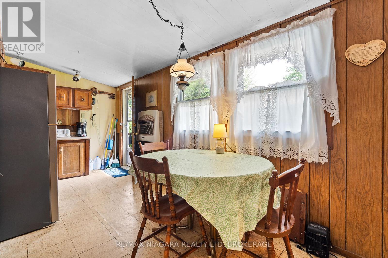 12211 LAKESHORE ROAD - 15