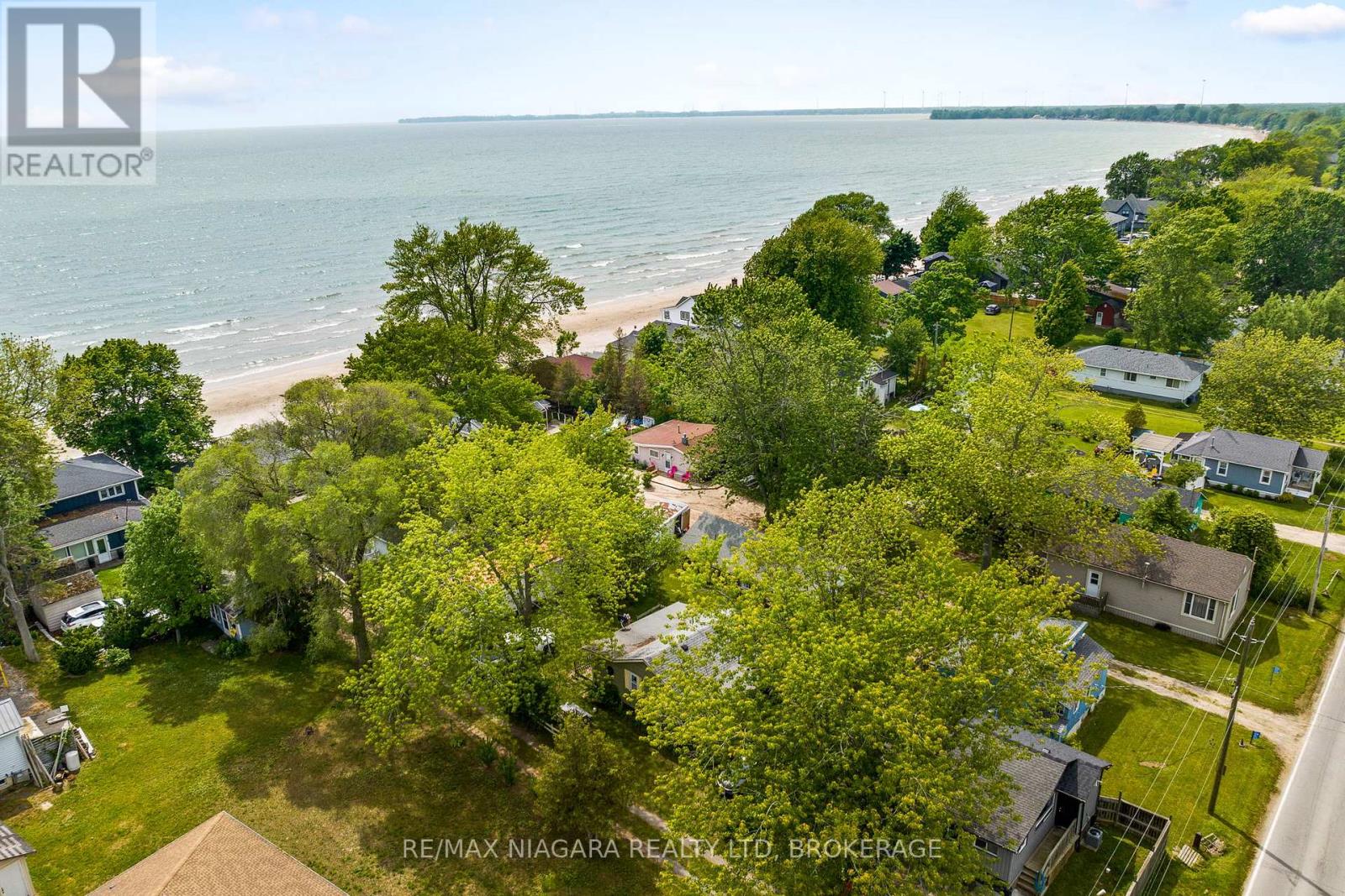12211 LAKESHORE ROAD - 25