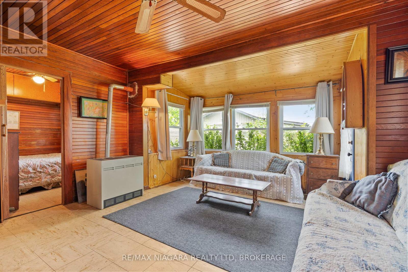 12211 LAKESHORE ROAD - 7