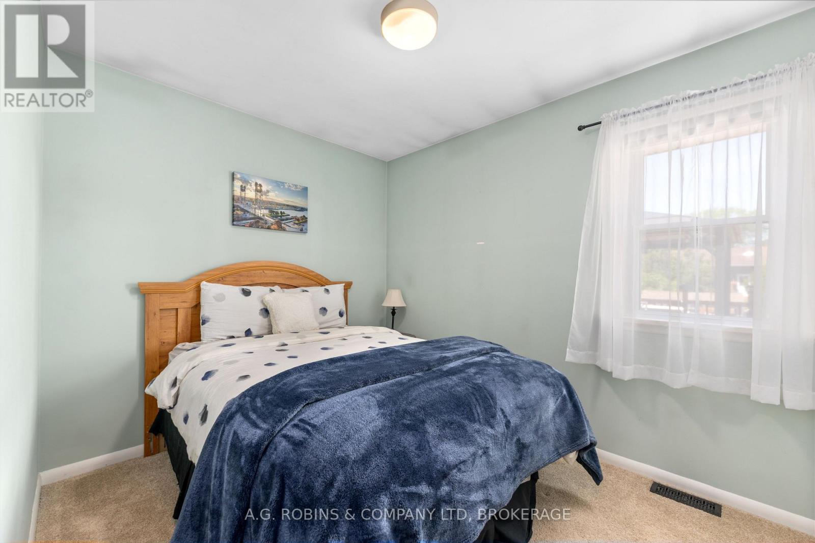 178 ROSEMOUNT AVENUE - Image 14