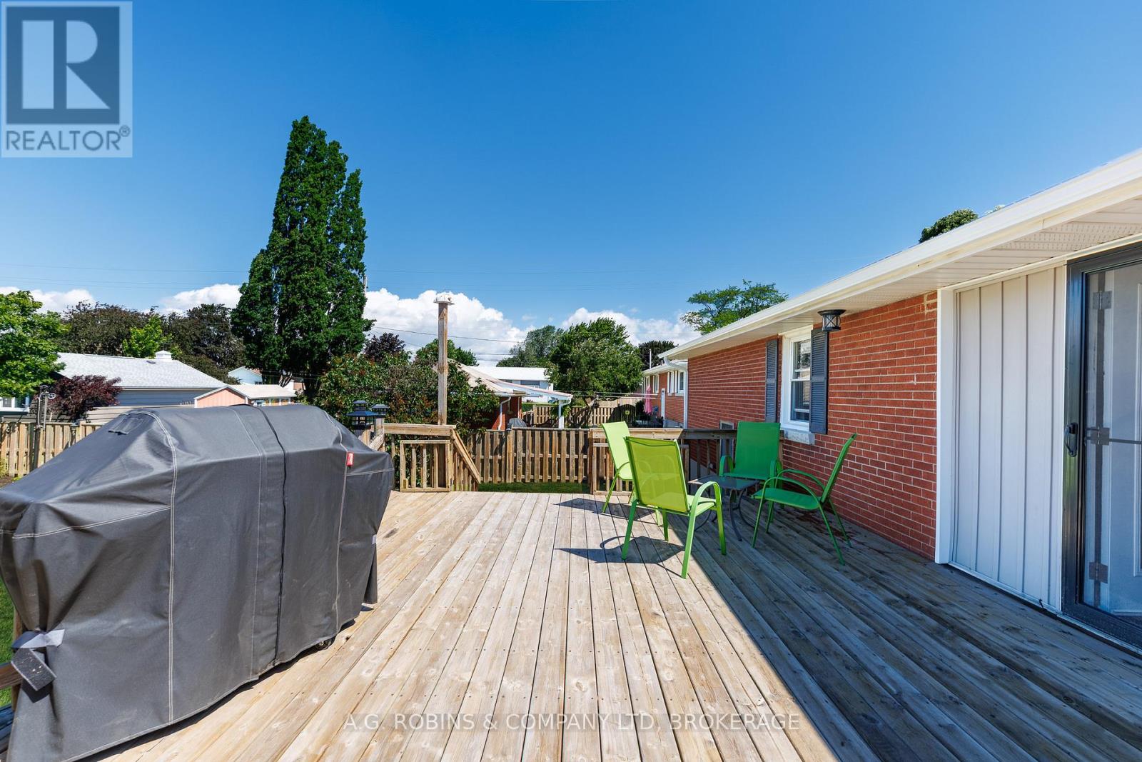 178 ROSEMOUNT AVENUE - Image 36