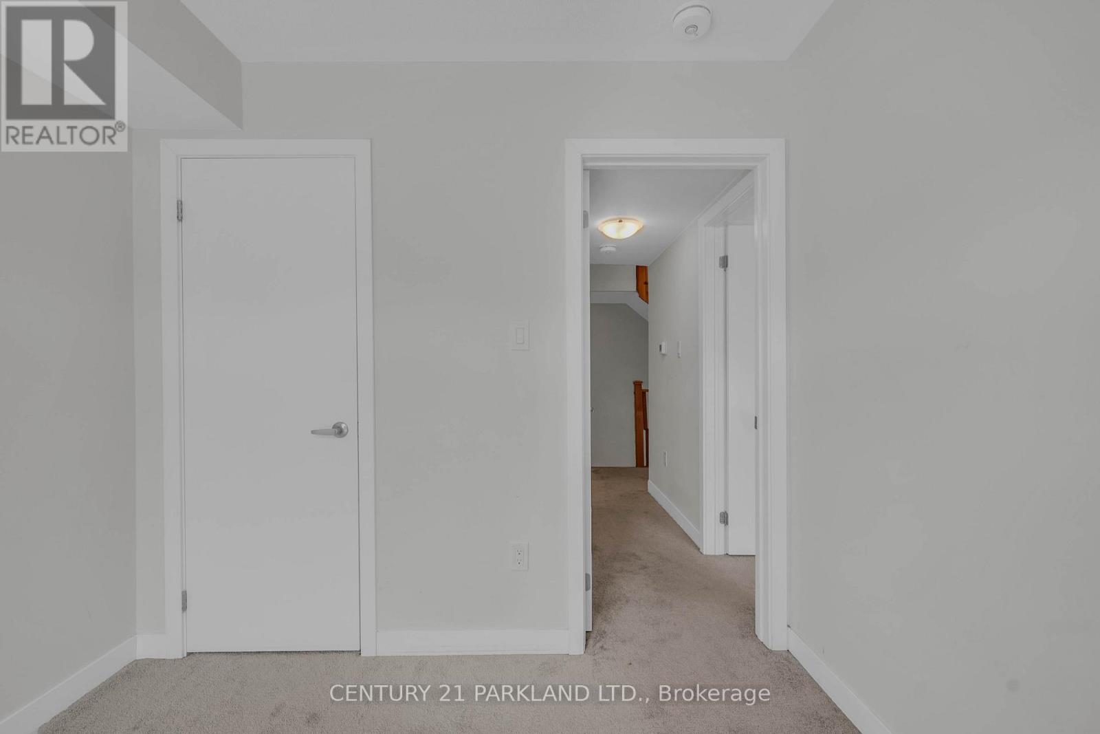 #1402 1865 PICKERING PARKWAY - 23