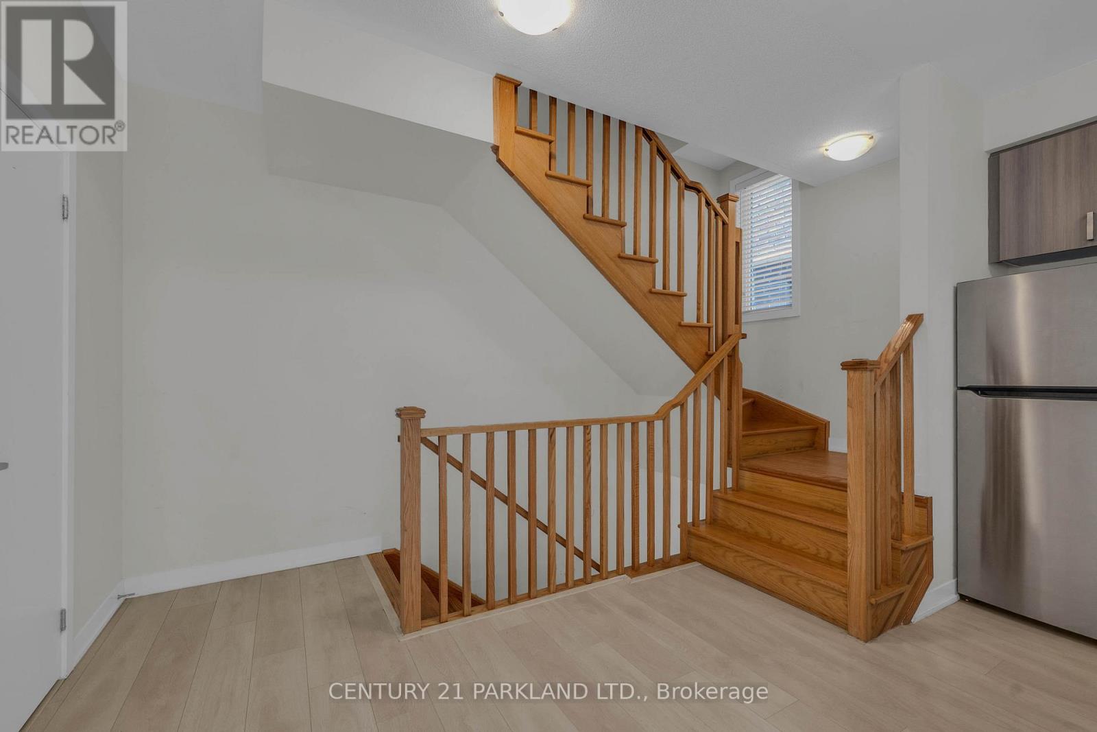 #1402 1865 PICKERING PARKWAY - 16