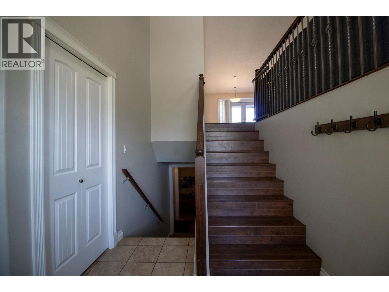 9704 118 AVENUE - 23