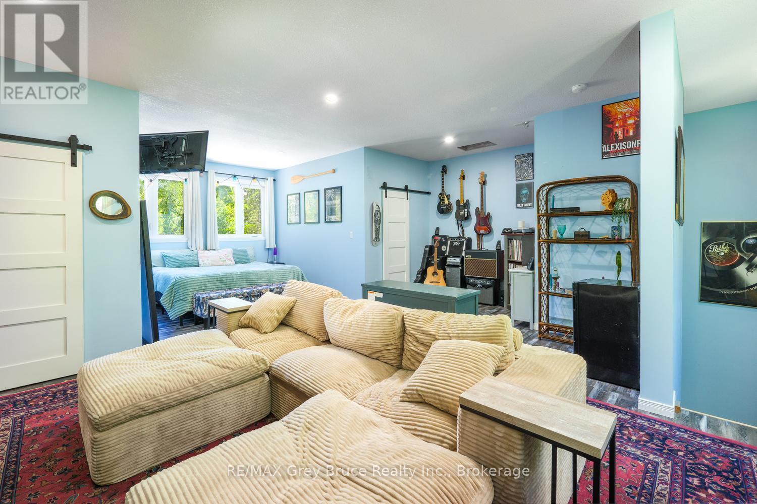 13A MORNINGHILL ROAD - 35