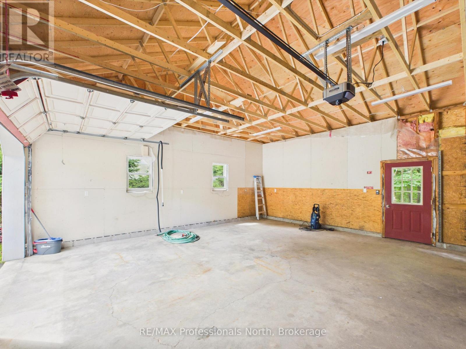 1130 CEDAR LANE - 32
