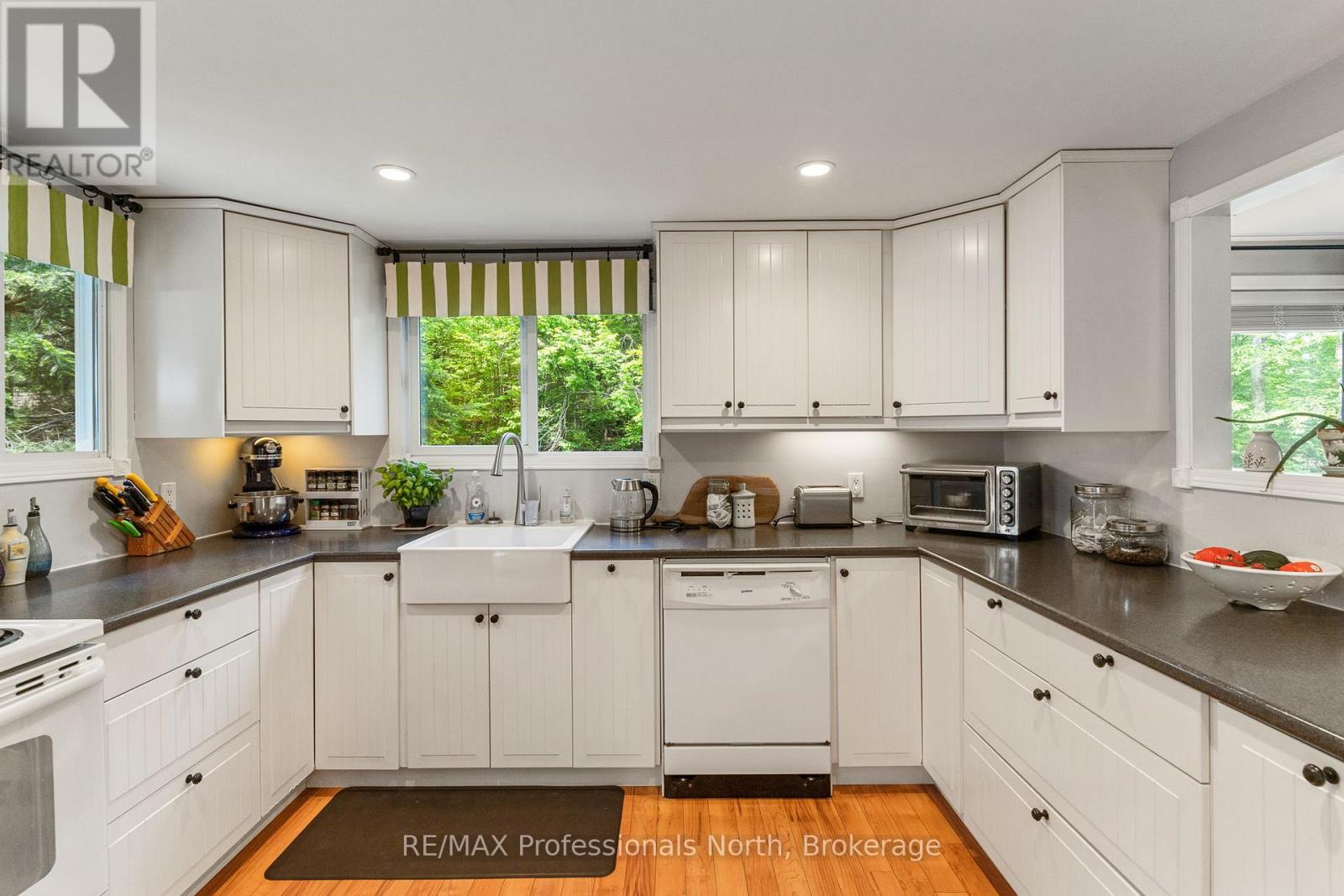 4792 HARBURN ROAD - 16