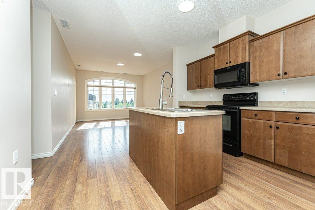 #404 9820 165 ST NW - 12
