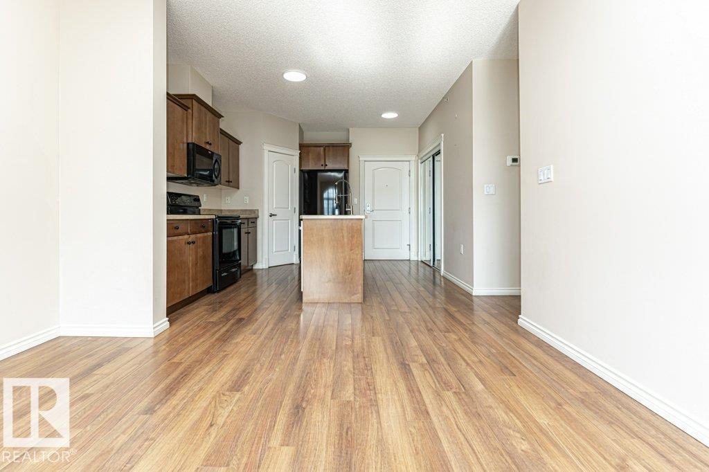 #404 9820 165 ST NW - 13