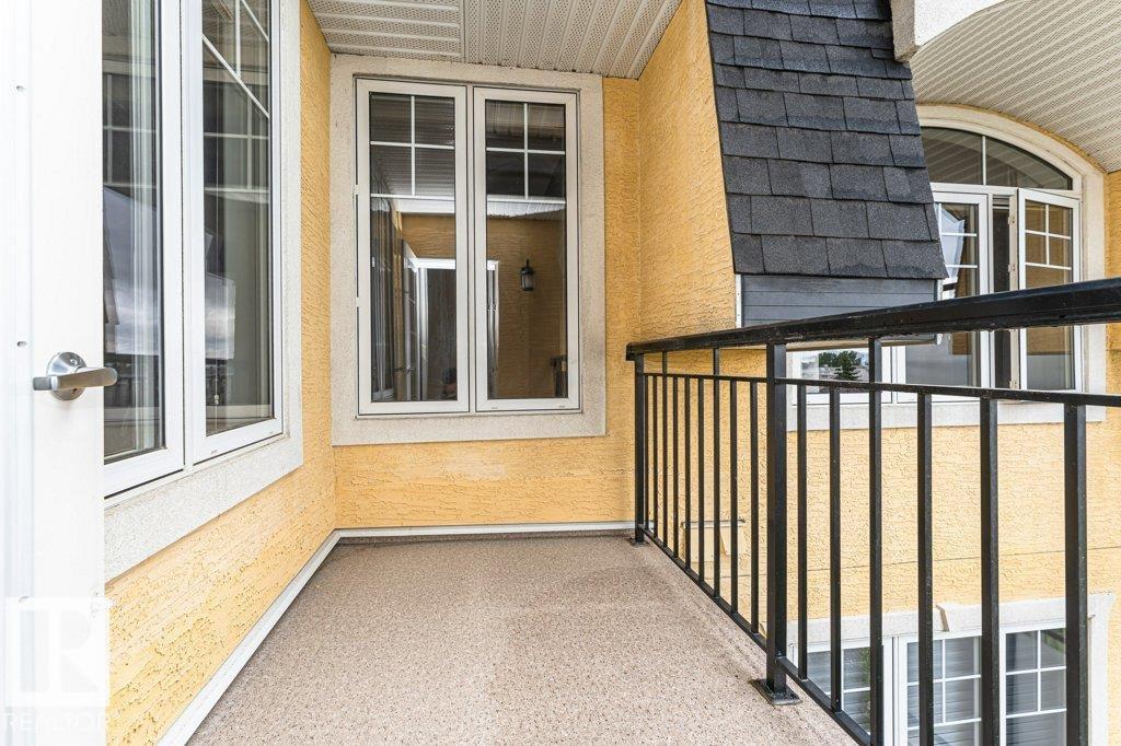 #404 9820 165 ST NW - 18