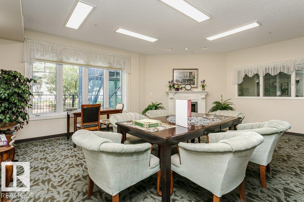 #404 9820 165 ST NW - 54