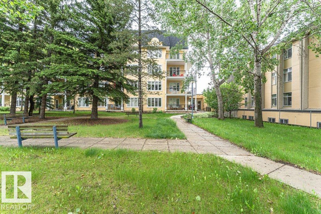 #404 9820 165 ST NW - 62