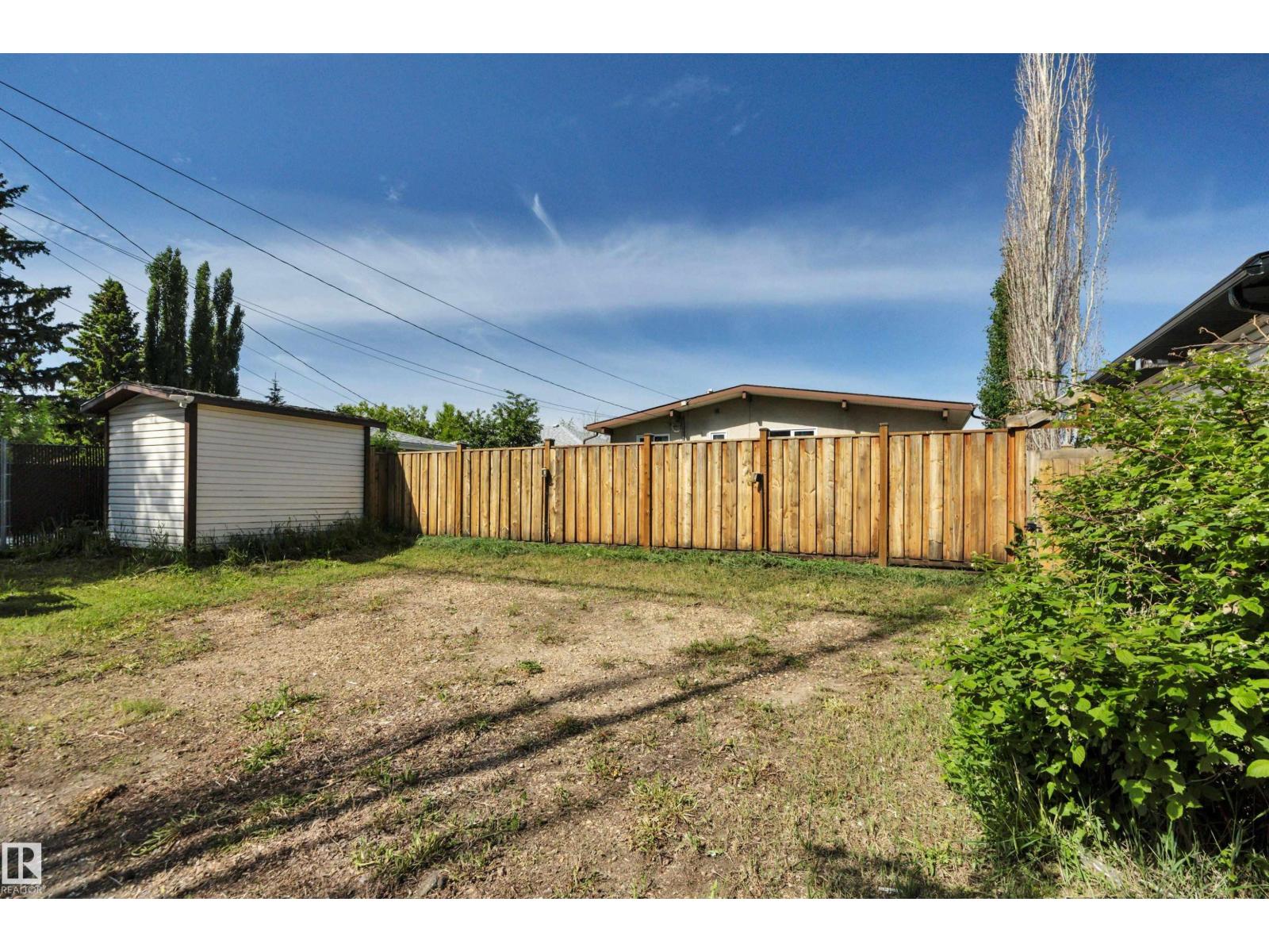 9835 74 ST NW - 12