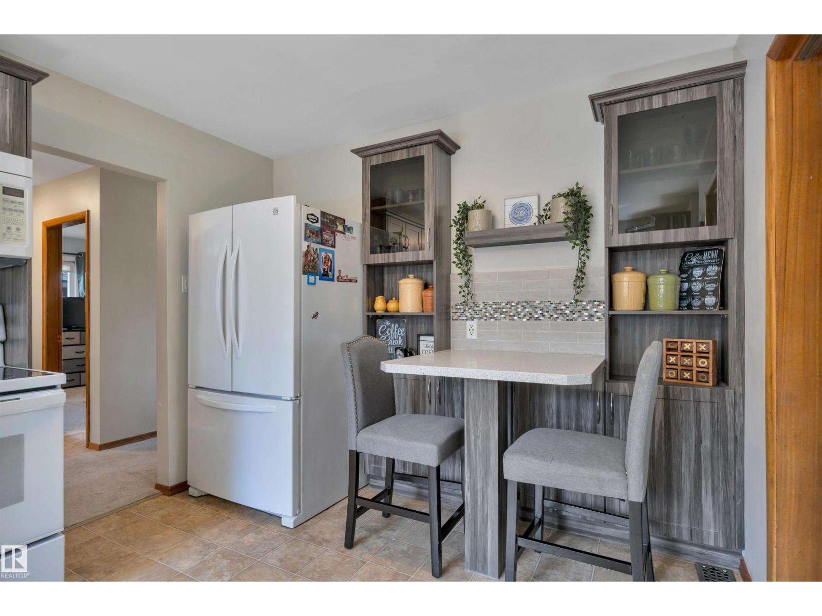 9835 74 ST NW - 16