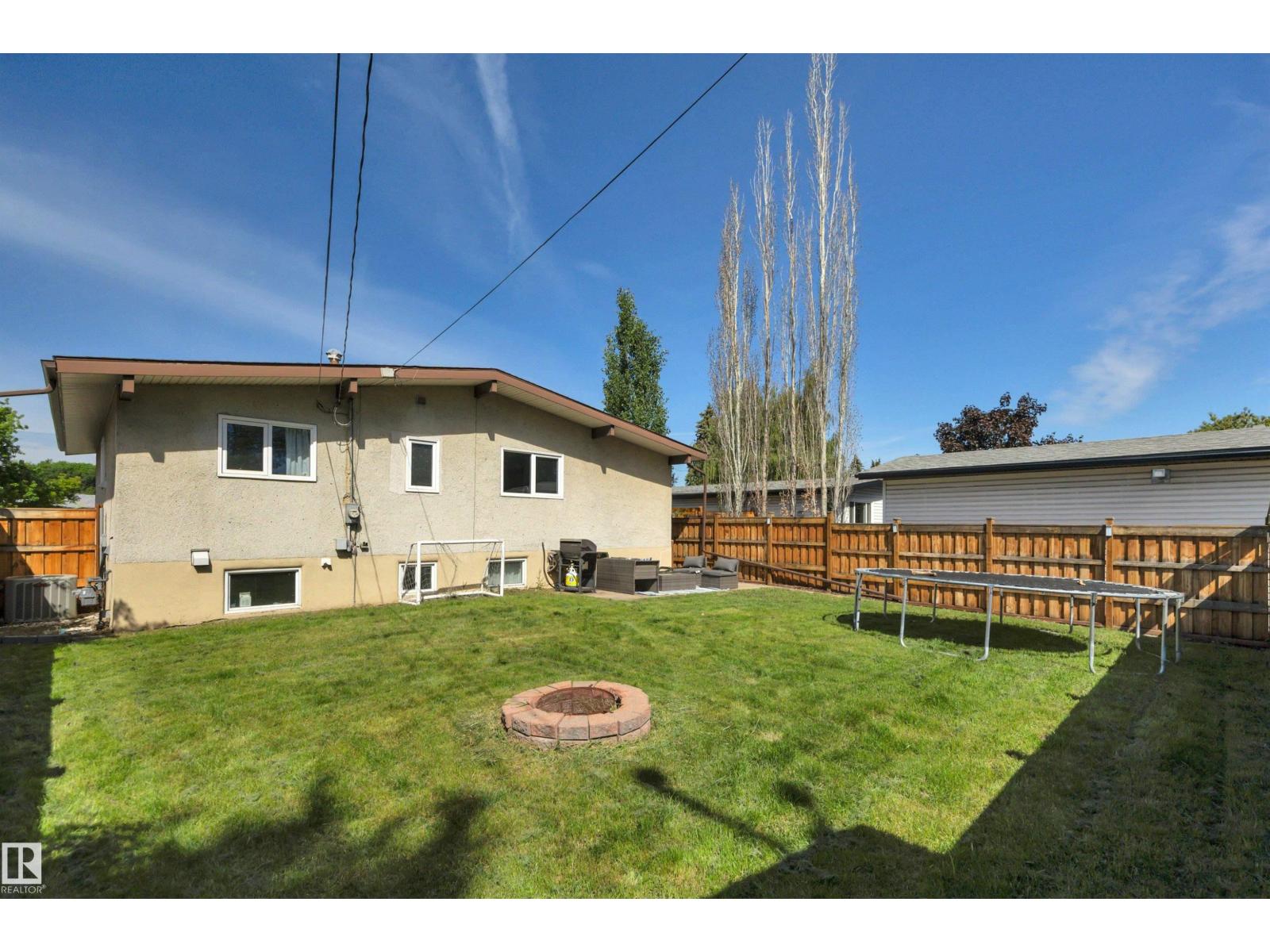9835 74 ST NW - photo 3