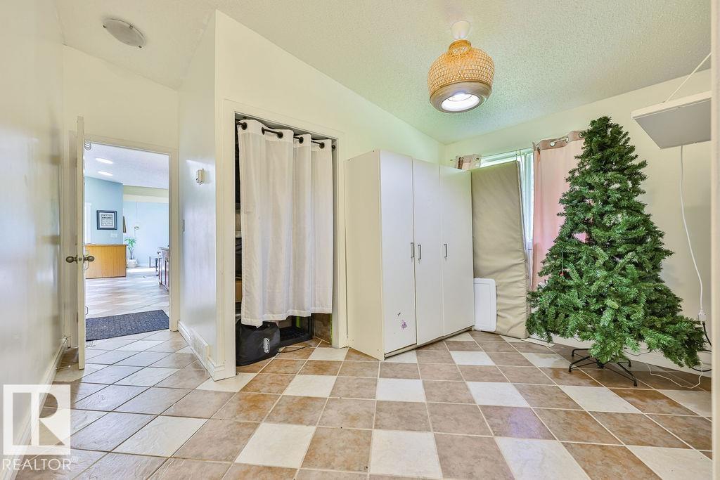 21530 Wye RD - 16