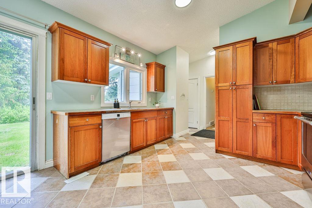 21530 Wye RD - 5