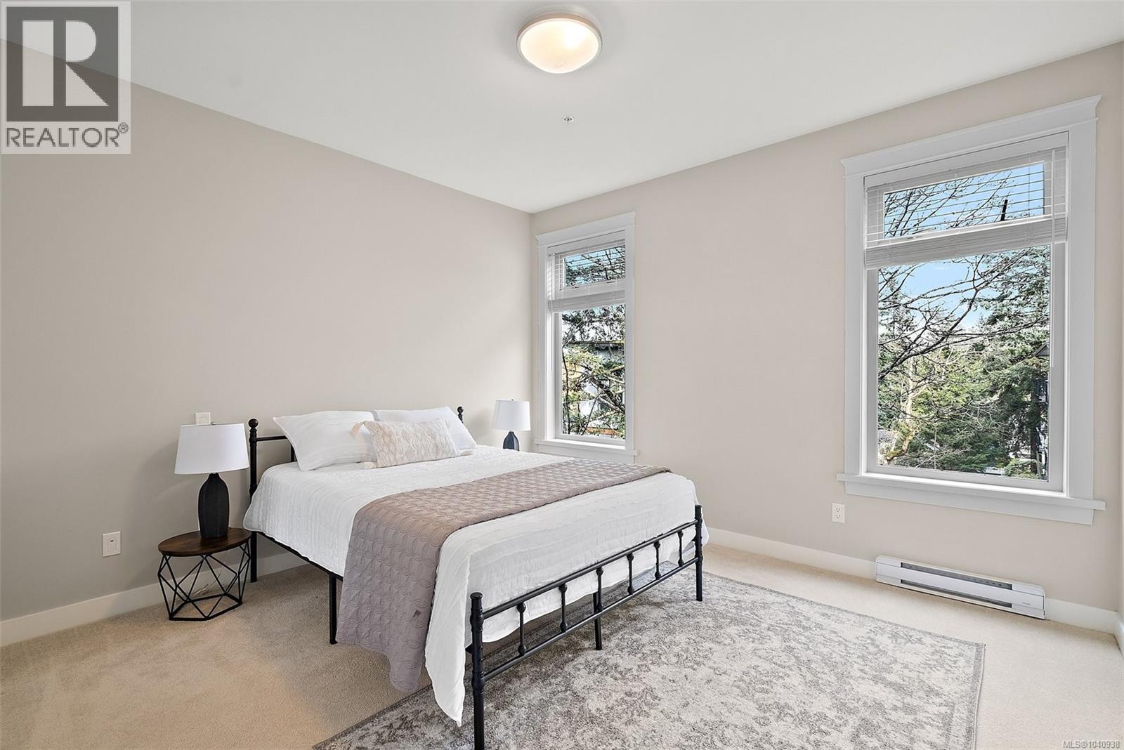#403 844 Goldstream Ave - 10