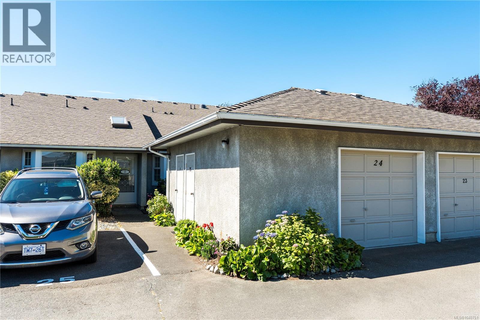 #24 2070 Amelia Ave - 23