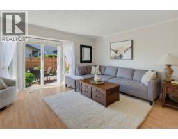 24 2070 Amelia Ave, Sidney, BC V8L4X6 Photo 14