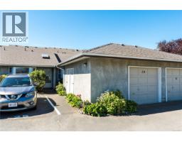 24 2070 Amelia Ave, Sidney, BC V8L4X6 Photo 23