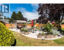 24 2070 Amelia Ave, Sidney, BC V8L4X6 Photo 27