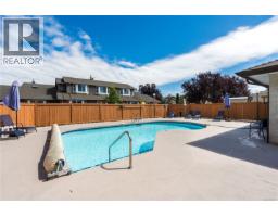 24 2070 Amelia Ave, Sidney, BC V8L4X6 Photo 35