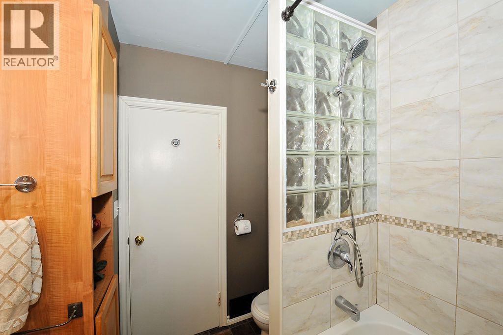 4710 47 Street — photo 15
