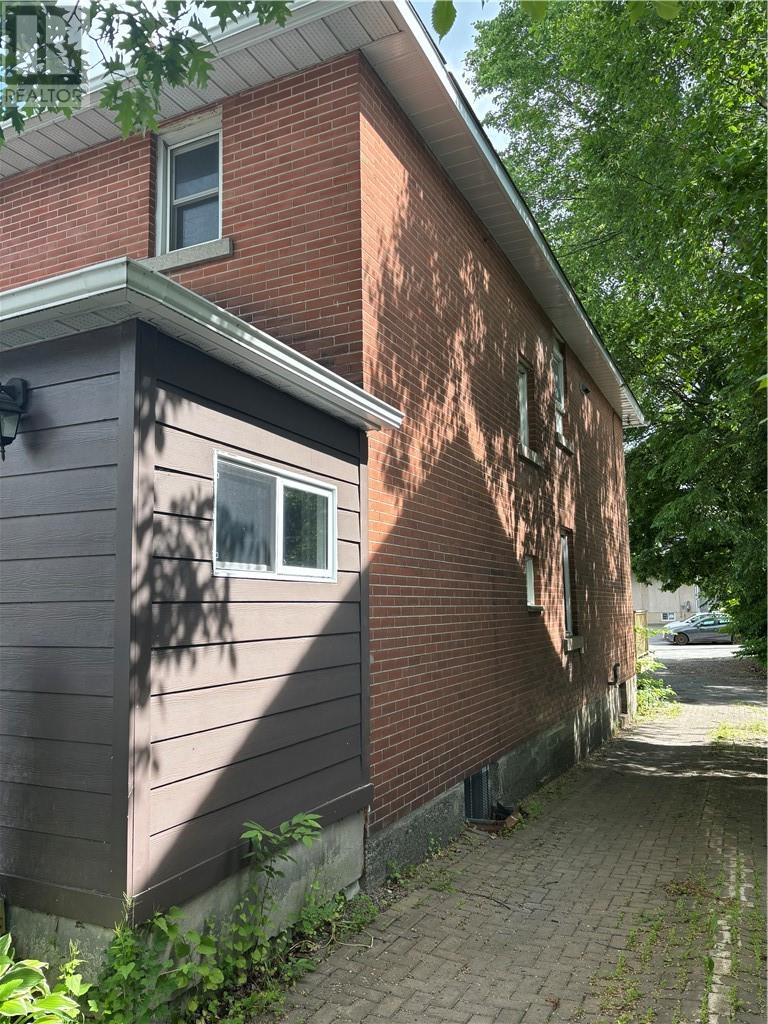 255 Pine Street, Sudbury — photo 3