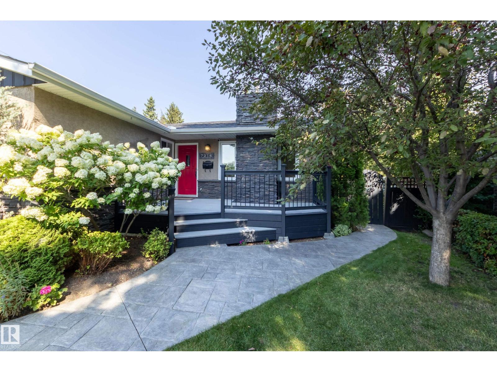 7216 103 AV NW - photo 2