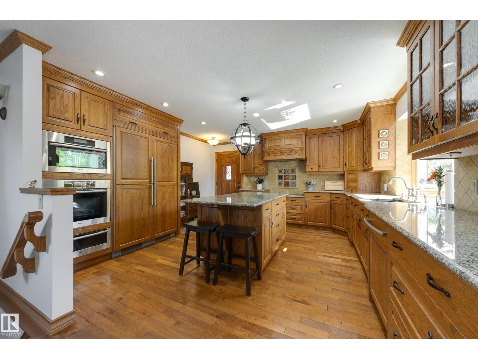 7216 103 AV NW — photo 20