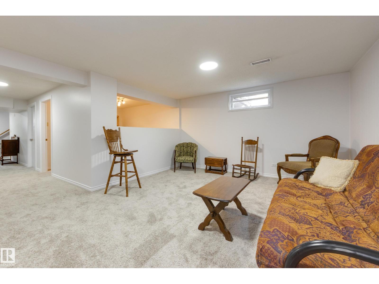 7216 103 AV NW — photo 46